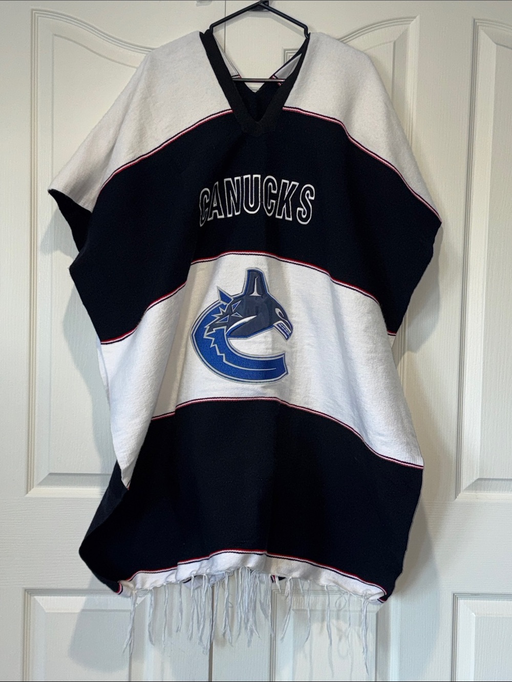 Canucks Navy & White Team Logo Poncho